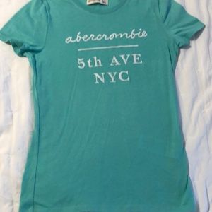 Girls Abercrombie short sleeve tshirt. Size L(14)